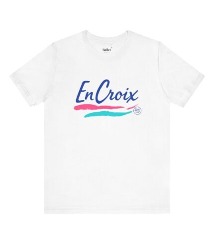 En croix graphic tee front view